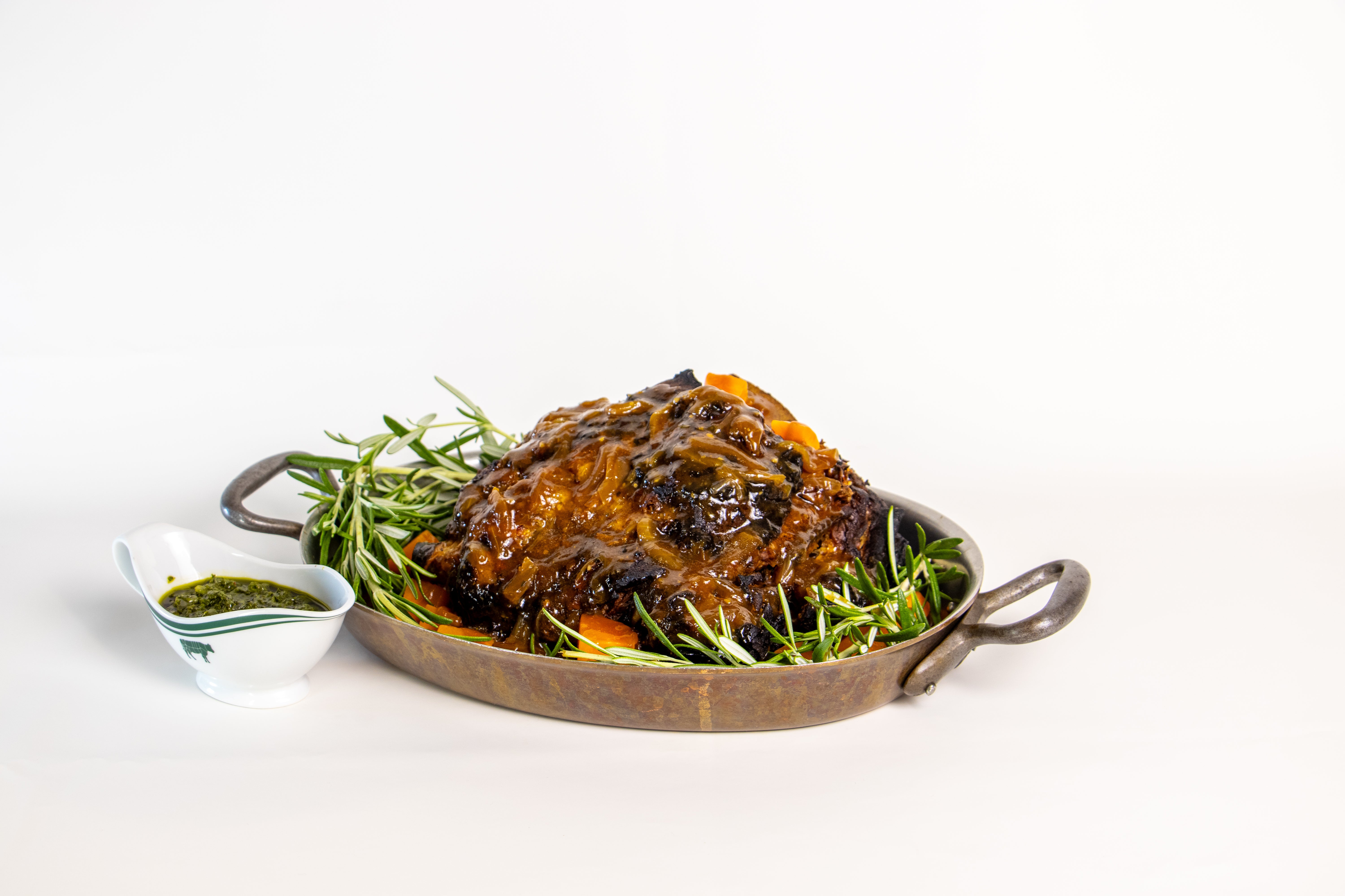 Festive Lamb Shoulder Bundle (Feeds 4-6 People)